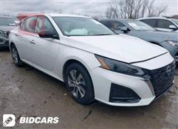 نيسان ألتيما